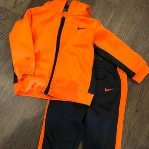 Nike thermafit 18months sweatsuit.